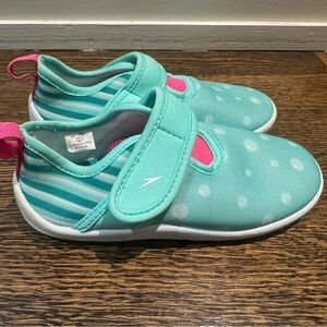Kids speedo water shoe